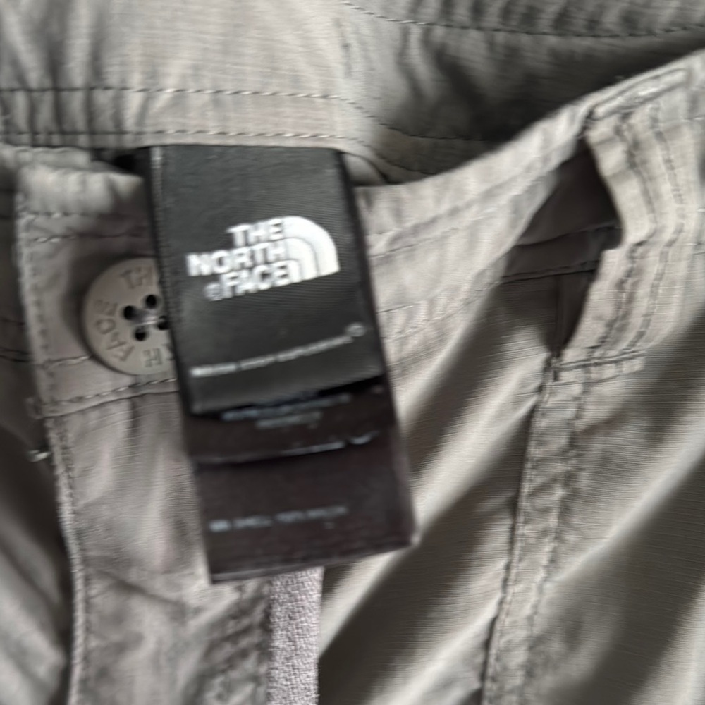 The North Face Gray Cargo Shorts Outdoor Essential - Picture 6 of 7